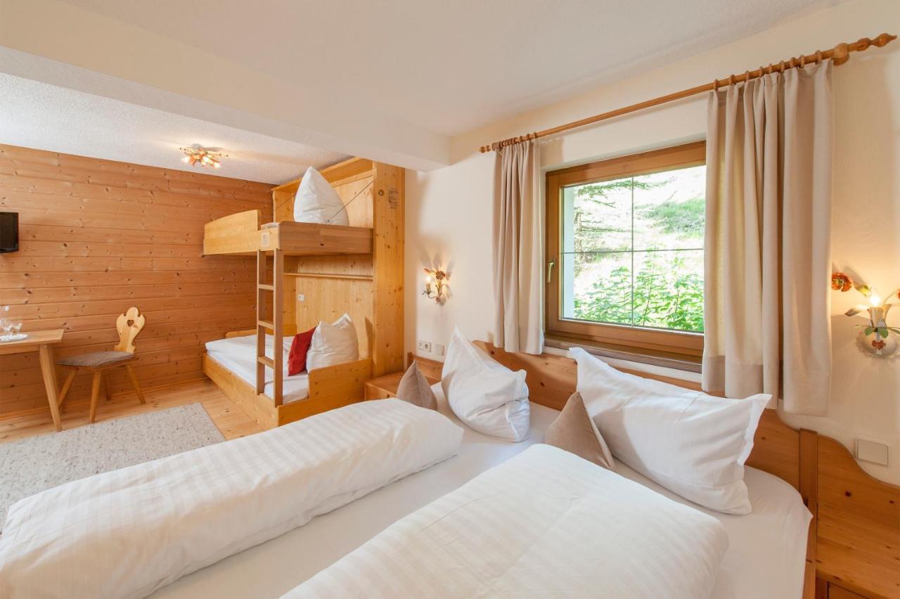 Naturhotel Berghof Pfunds Exterior foto